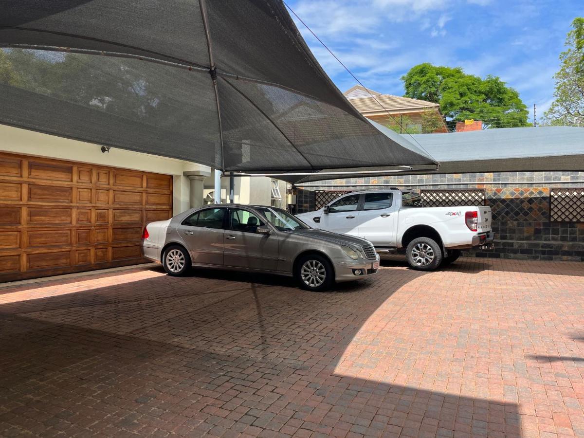 Goodey'S Guesthouse Pretoria-Noord Buitenkant foto