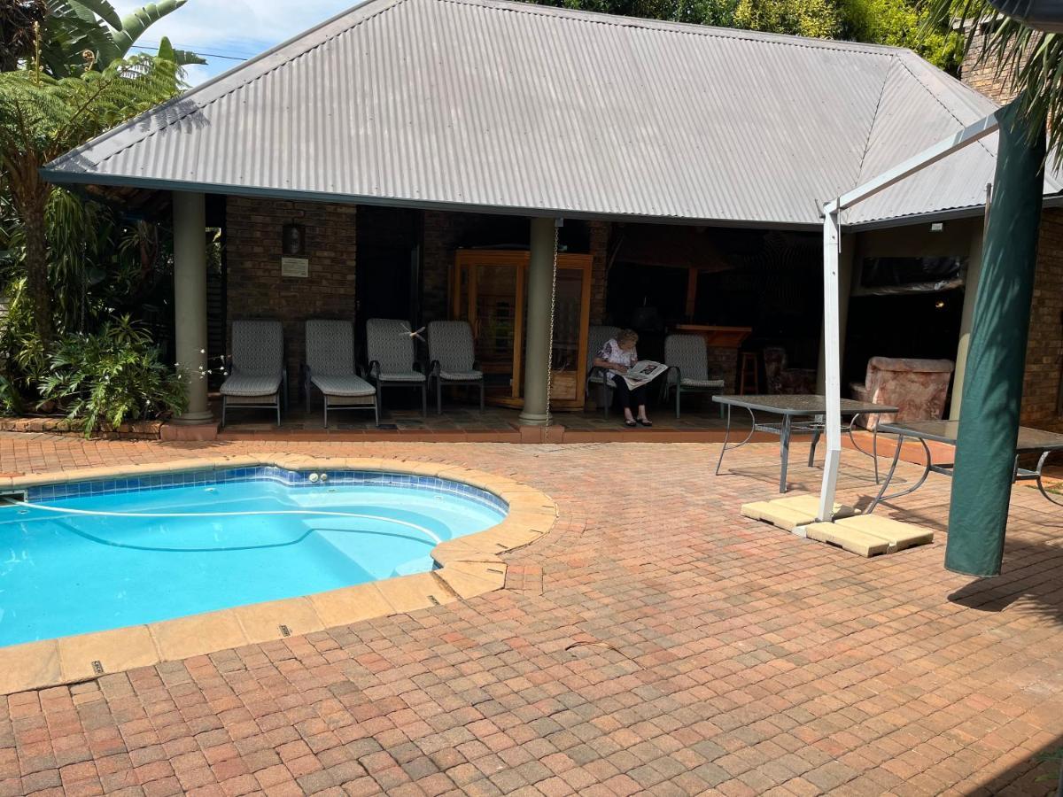Goodey'S Guesthouse Pretoria-Noord Buitenkant foto
