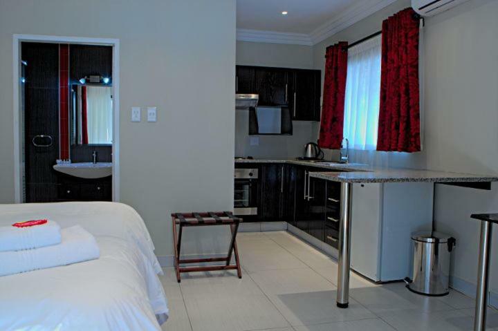 Goodey'S Guesthouse Pretoria-Noord Buitenkant foto